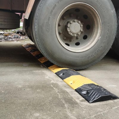 铸钢减速带大货车抗压承重限速铸铁耐压服务区道路物流园缓冲  1米图5